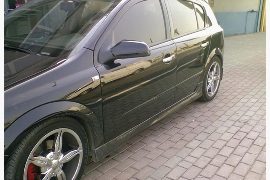 Opel Astra H 2004–2013 Bočné prahy DPT (HB, 2004-2009, na lakovanie) Image