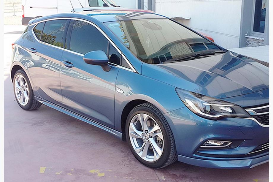 Opel Astra K 2016–2021 Bočné prahy DPT V-3 (na lakovanie) Image