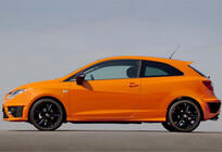 Seat Ibiza 2010–2017 Bočné prahy DPT V-1 (Coupe, lesklá čierna) fotografia 4
