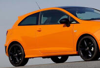 Seat Ibiza 2010–2017 Bočné prahy DPT V-1 (Coupe, lesklá čierna) fotografia 1