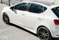 Seat Ibiza 2010–2017 Bočné prahy DPT V-2 (lesklá čierna) fotografia 4