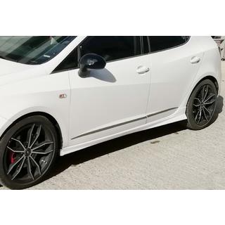 Bočné prahy DPT V-3 (čierny lesk) Seat Ibiza 2017– fotografia 1