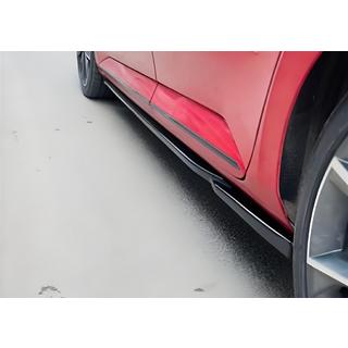 Bočné prahy DPT V-6 (lesklá čierna) Seat Leon 2013–2020
