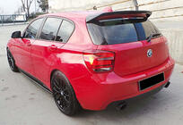 BMW 1. séria F20/F21 2011–2019 Spojler DPT V1 (pre F20/F21, čierny lesklý) fotografia 2