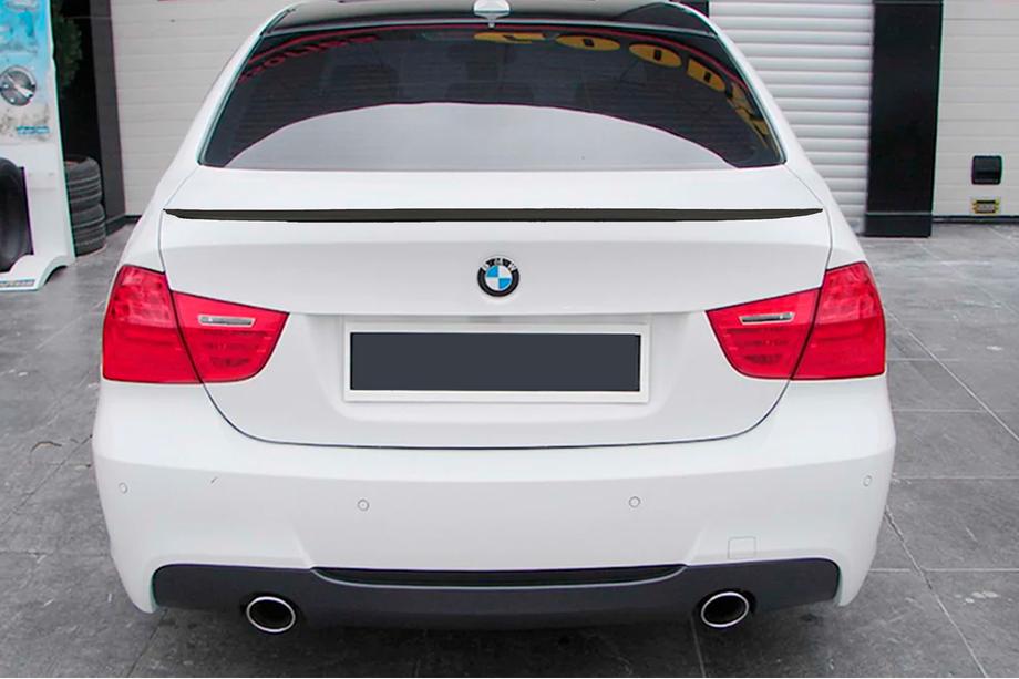 BMW 3 rad E90/E91 2005–2011 Spojler M3-Style (pre E90, čierny lesklý) Image