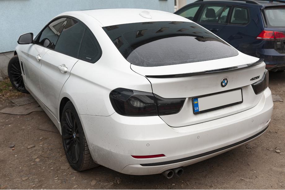 BMW 4 séria F32/F33/F36 2012–2020 Spojler v štýle PSM (pre F32, lesklá čierna) Image