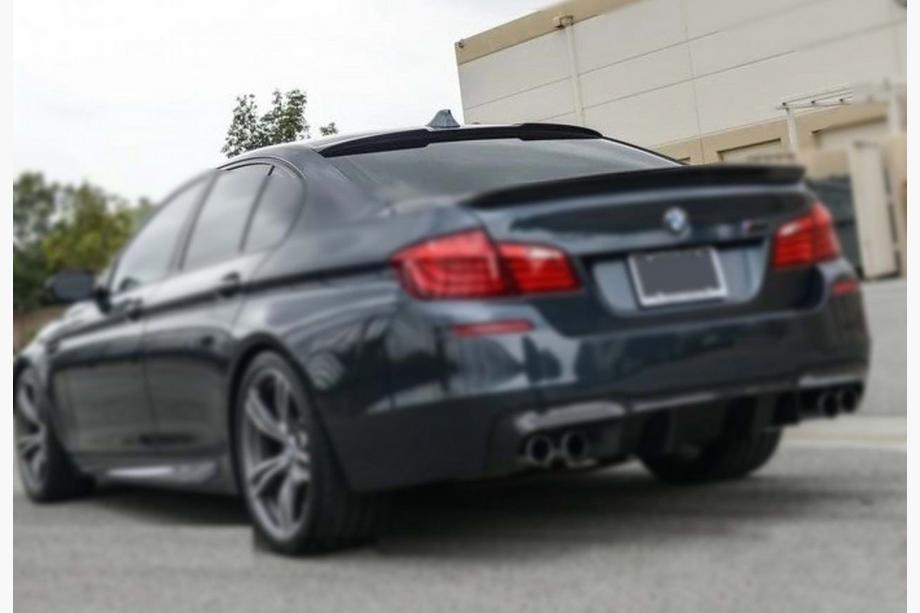 BMW 5. rad F10/F11 2010–2016 M4-Style V1 spoilerová lišta (pre F10, čierny lesk) Fotografia 4