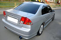 Honda Civic Sedan VII 2001–2006 Spojler DPT (lesklá čierna) fotografia 1