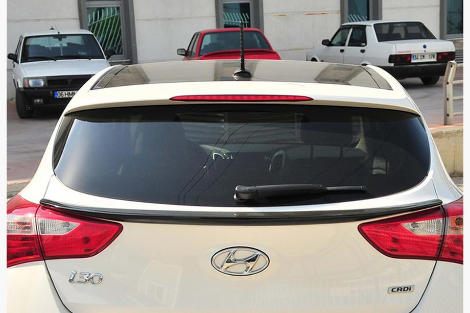 Hyundai I-30 2012–2017 Spojler DPT (lesklá čierna) Image