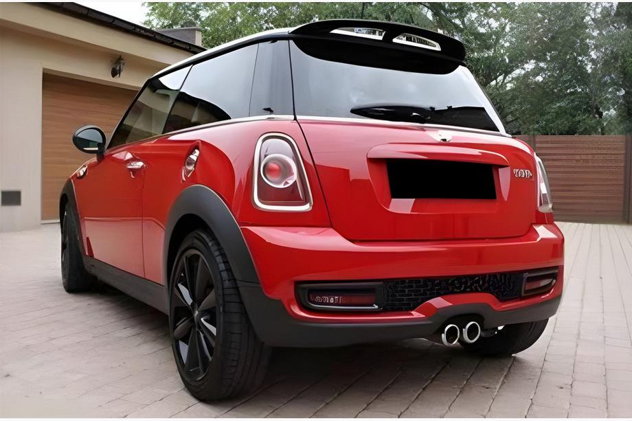 Mini Clubman R55/R56 2007–2014 Spojler DPT R56 (čierny vysoký lesk) Image