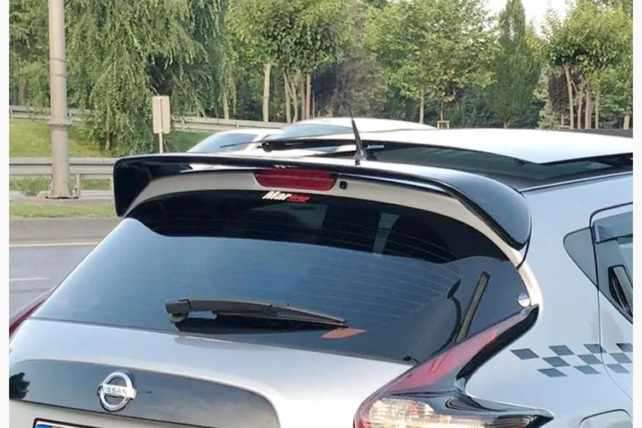 Nissan Juke 2010–2019 Spojler DPT V-2 (čierny vysoký lesk) Image