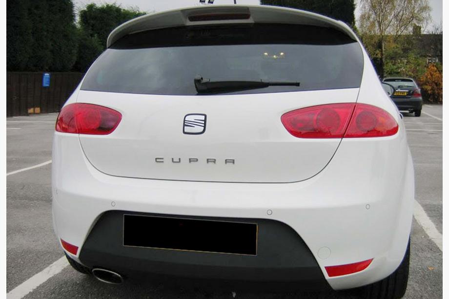 Seat Leon 2005–2012 Spojler DPT V-4 (2009-2012, čierny lesk) Image
