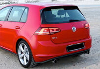 Volkswagen Golf 7/E-Golf 2012–2020 Spojler DPT V-1 (pre GTI / R HB, lesklá čierna) fotografia 5