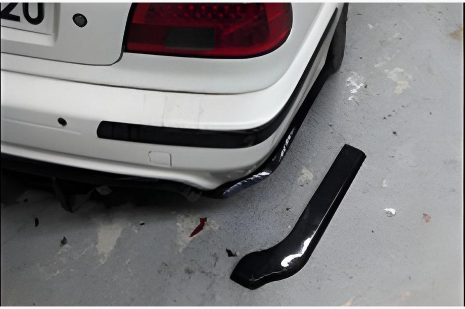 BMW 5. séria E39 1996–2003 Zadné FLAP nadstavce DPT (čierny lesk) Fotografia 1