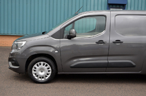 Opel Combo 2019– Okenné lišty Omsa Line (2 ks, nerez) fotografia 6