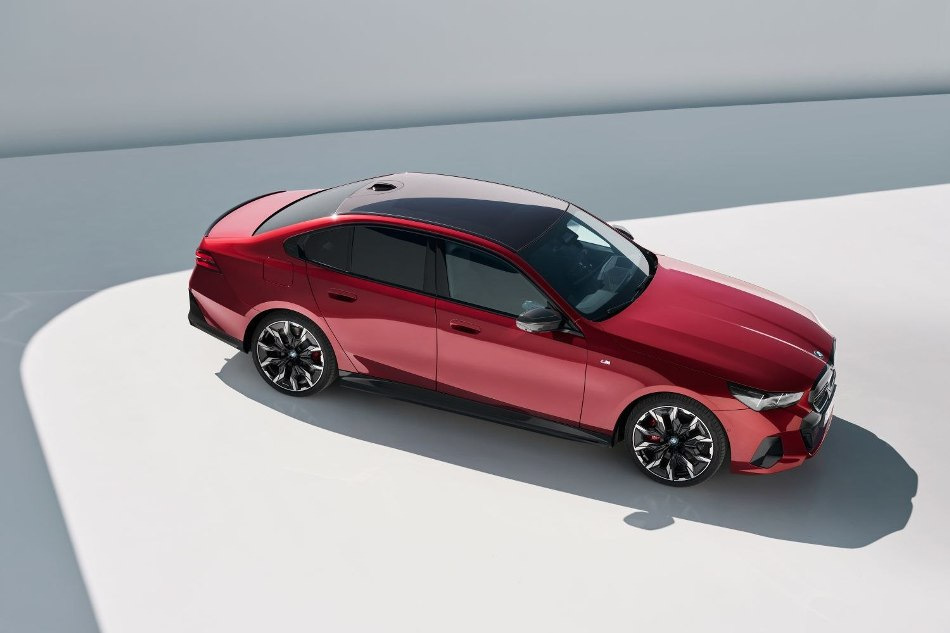 Recenzia BMW i5: elektrický výkon v biznis triede