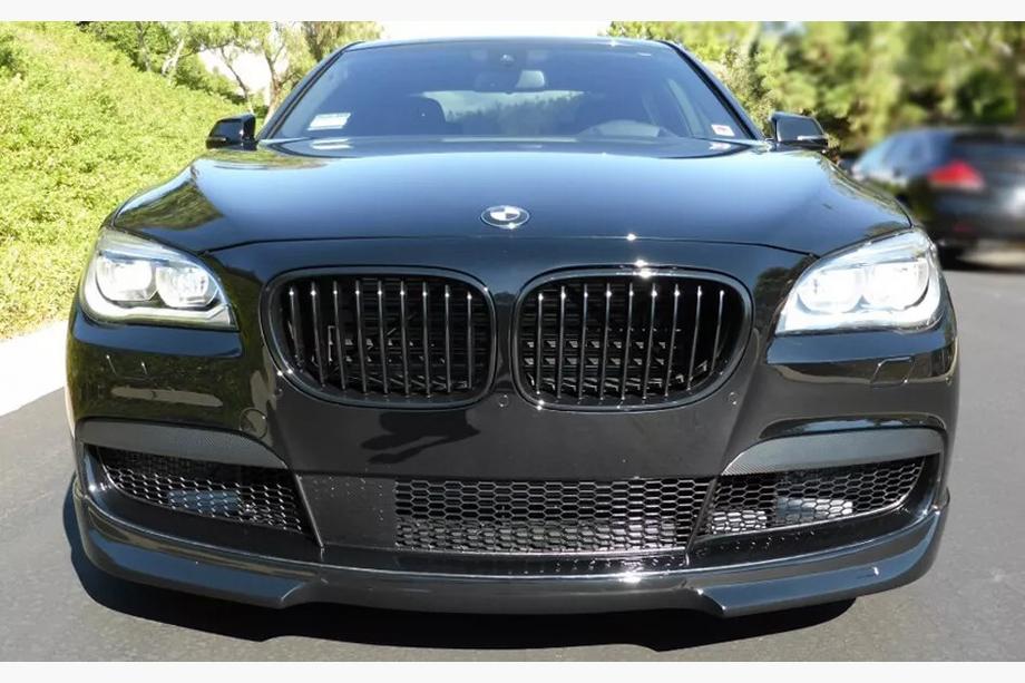 BMW rad 7 F01/F02 2008–2015 Mriežka "obličiek" 1 Bar (čierny lesk) Image