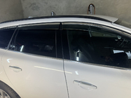 Volvo XC60 2009–2017 Okenné deflektory s chrómovou lištou Niken Luxury (6 ks) fotografia 6