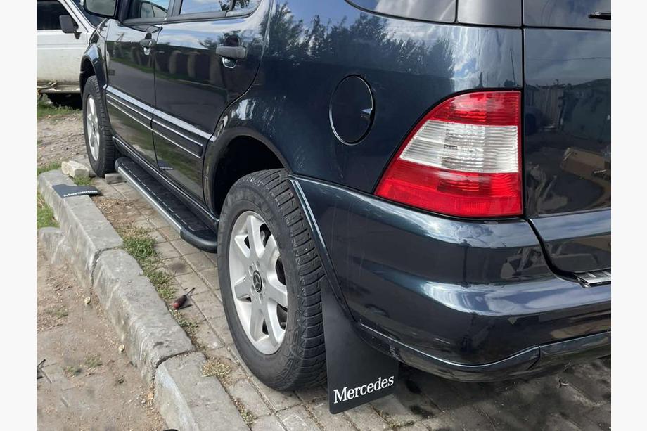 Mercedes-Benz Lapače nečistôt Polytep (230*375, 2 ks) Fotografia 1