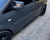 Volkswagen Caddy 2004–2010 Performance bočné prahy (čierne) fotografia 4
