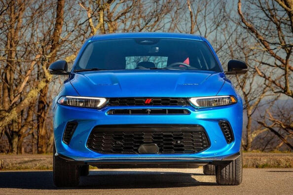 Dodge Hornet: prehľad kompaktného crossoveru