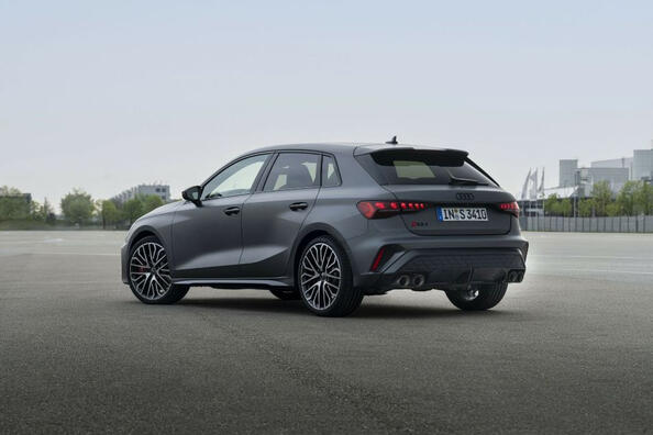 Audi S3 Sportback: modernizovaný športový hatchback pre rok 2024 Fotografia 2