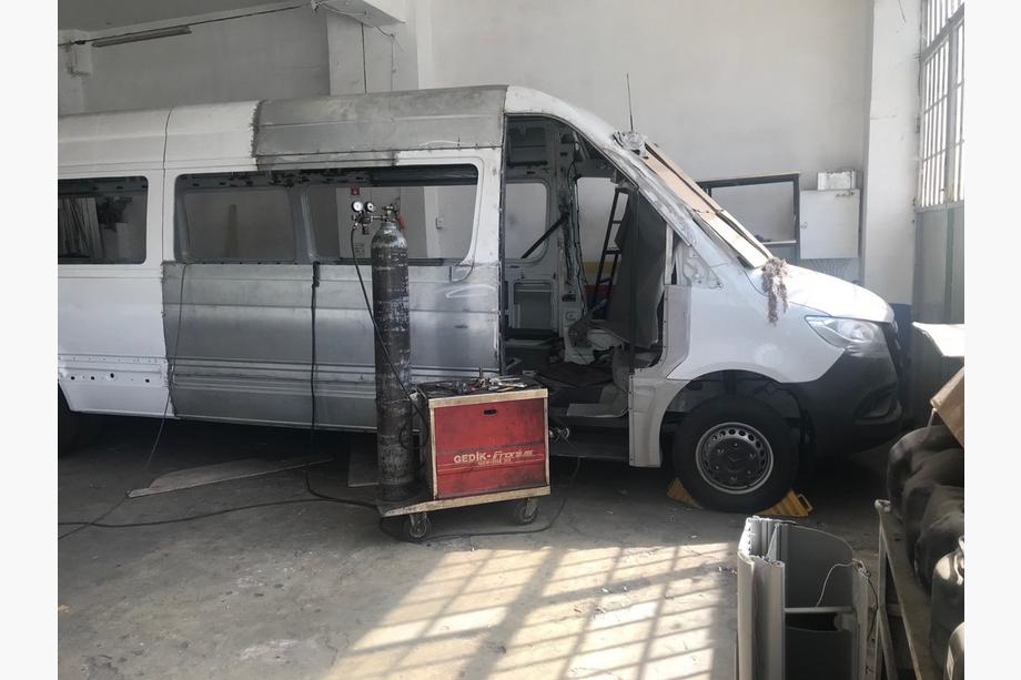 Mercedes Sprinter W906 2006–2018 Sada na predĺženie karosérie Image