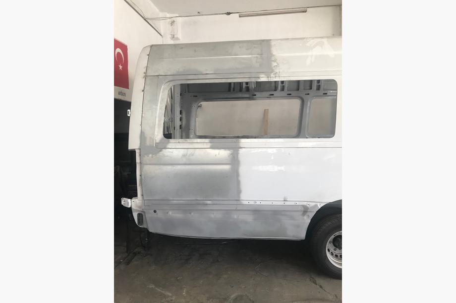 Mercedes Sprinter W906 2006–2018 Sada na predĺženie karosérie Stredná časť Fotografia 9