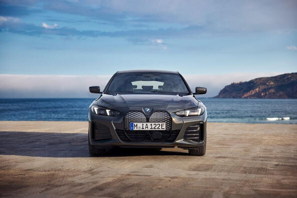 BMW i4 facelift 2024: prehľad modernizovaného elektromobilu