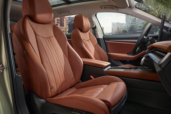Skoda Superb Combi 2024: prehľad biznis triedy v kombi Fotografia 6