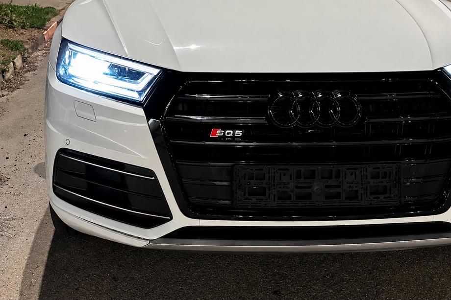 Audi Q5 2017–2025 Predná maska SQ-Style (2017-2020, čierna) Image