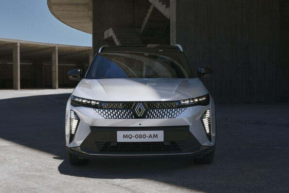 Test elektrického crossovera Renault Scenic E-Tech