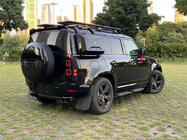 Land Rover Defender 2019– Body kit (Black Edition) fotografia 4