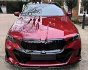 BMW 5/i5 séria G60/G60E/G61 2023– Sada bodykitu Gloss Black (pre M-Sport) fotografia 4