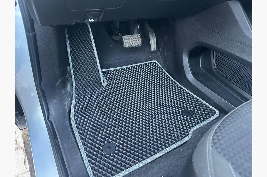 Chevrolet Bolt 2016–2023 EVA autorohože (EUV, čierne) Image