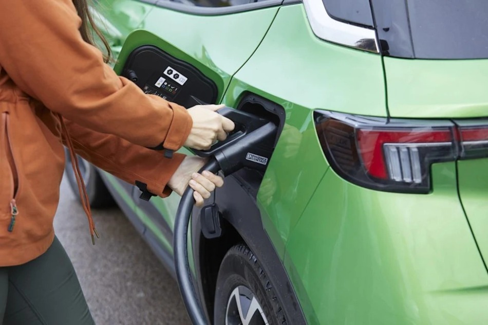 Ako si vybrať elektromobil: kompletný sprievodca