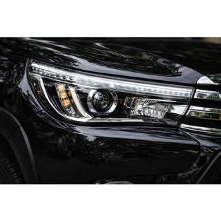 Predné svetlomety OEM V2 2015-2019 (pre xenónovú výbojku alebo LED, 2 ks) fotografia 1