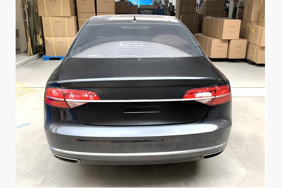 Audi A8 2010–2018 Veko kufra (2014-2018) Fotografia 1
