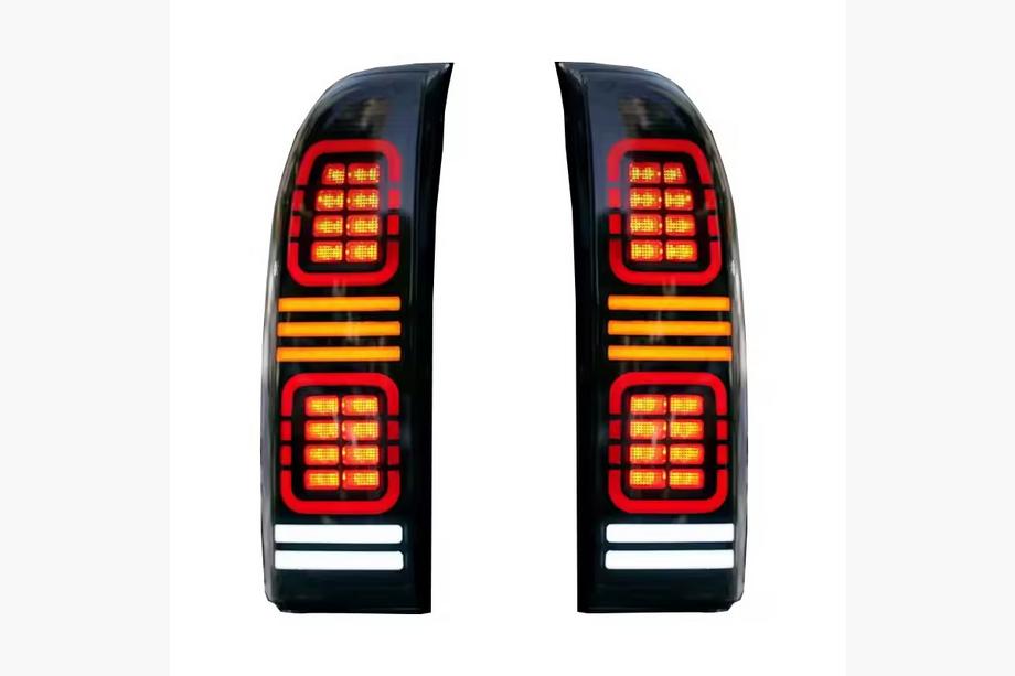 Nissan Patrol Y61 1997–2011 Zadné svetlá Smoke Black LED (2004-2008, 2 ks) Image