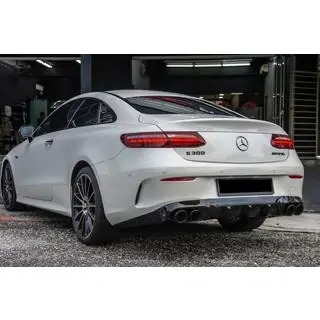 Zadný difúzor Black s koncovkami výfuku Black (dizajn AMG53)