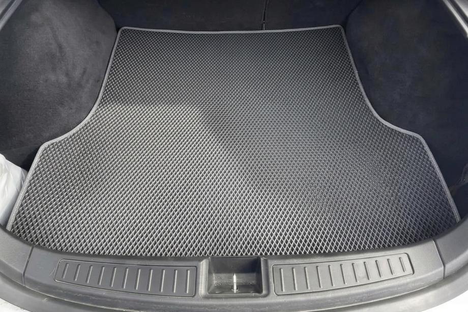 Tesla Model S 2012– EVA rohož do kufra (2012-2021, Sivá) Image