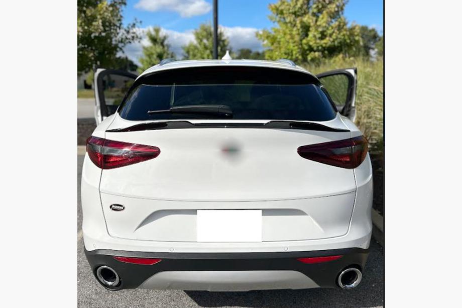 Alfa Romeo Stelvio 2016– Spodný spojler V1 (2017-2023, ABS) Image