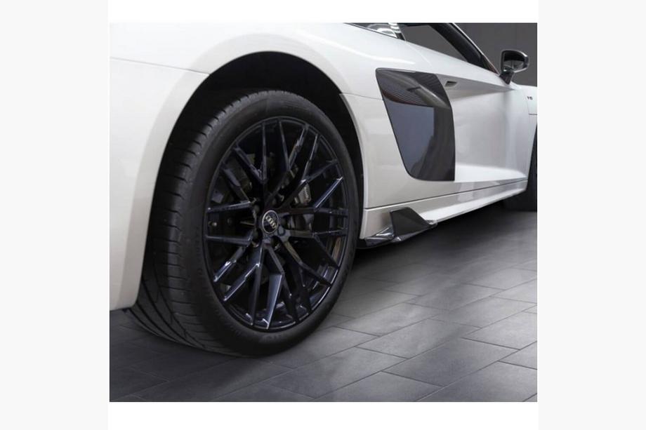 Audi R8 2015– Bočné prahové splittery (Karbon) Fotografia 3