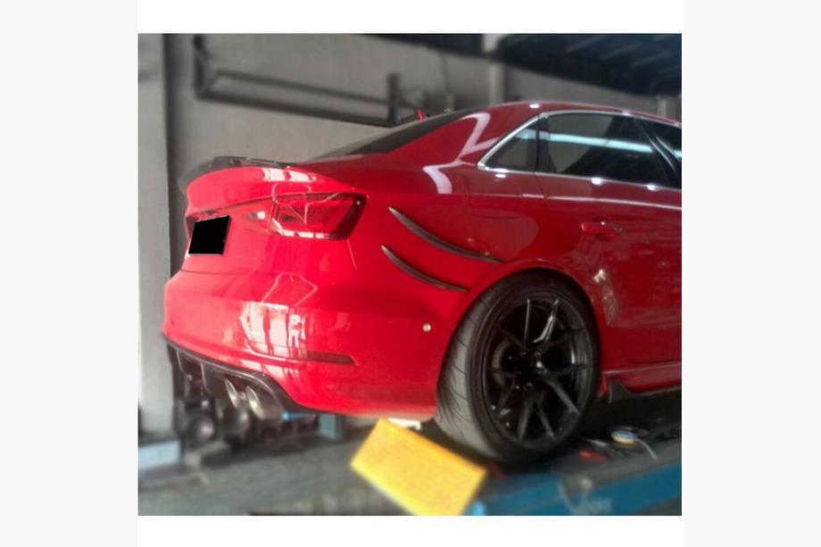 Audi A3 2012–2020 Lišty na zadný nárazník (pre S-Line Sedan 2012-2016, karbón) Fotografia 3