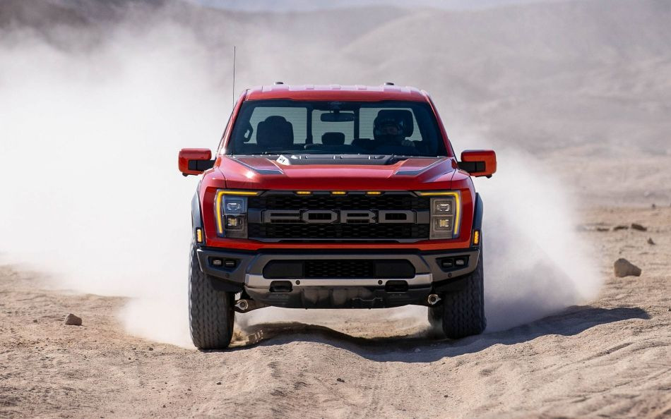 Test vysokovýkonného pickupu Ford F-150 Raptor