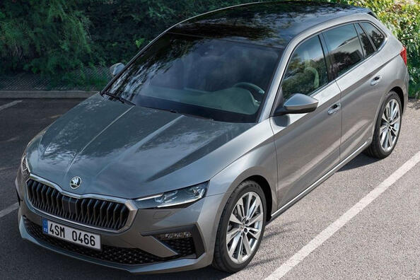Recenzia hatchbacku Skoda Scala: facelift 1. generácie