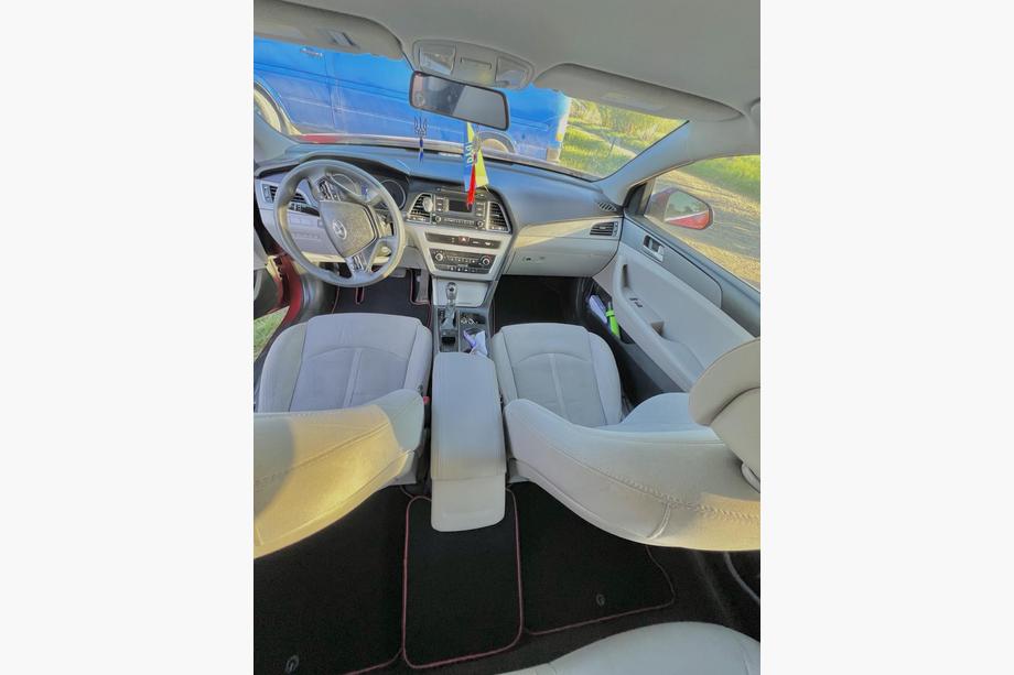 Hyundai Sonata LF 2014–2019 Prémiové textilné autokoberce (Čierne) Fotografia 6