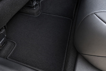 Toyota Rav 4 2019–2025 Prémiové textilné autokoberce (Čierne) fotografia 2