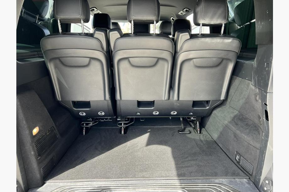 Mercedes Vito/V-trieda W447 2014– Textilné autokoberce Classic V-class, ExtraLong, 2 bočné (Len osobný odber, kompletná sada do interiéru, čierne) Fotografia 3