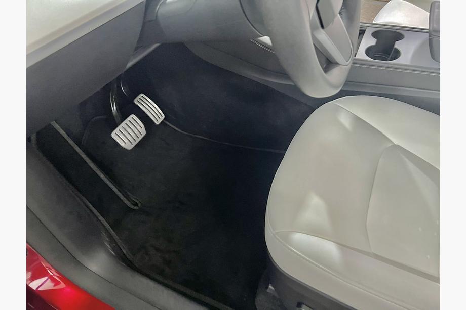 Tesla Model Y 2020– Textilné rohože do interiéru Classic (2020-2024, Čierne) Image